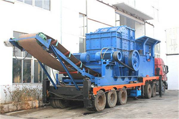 移動(dòng)式破碎機(jī)1.jpg 移動(dòng)式破碎機(jī)1.jpg