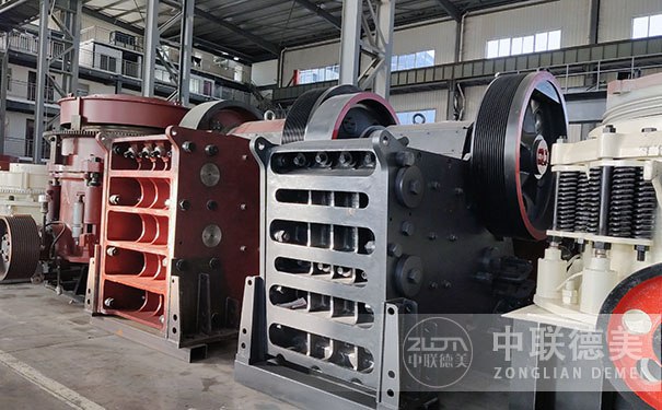 板錘制砂機(jī)